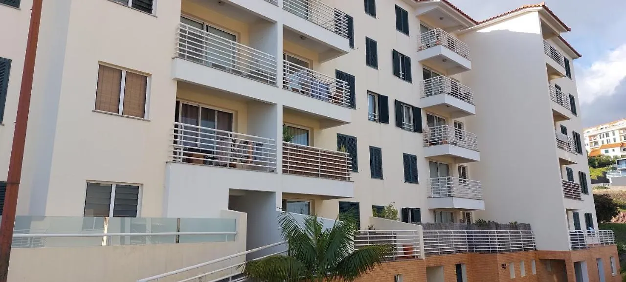 Tranquility Apartment Canico   Canico (Madeira)