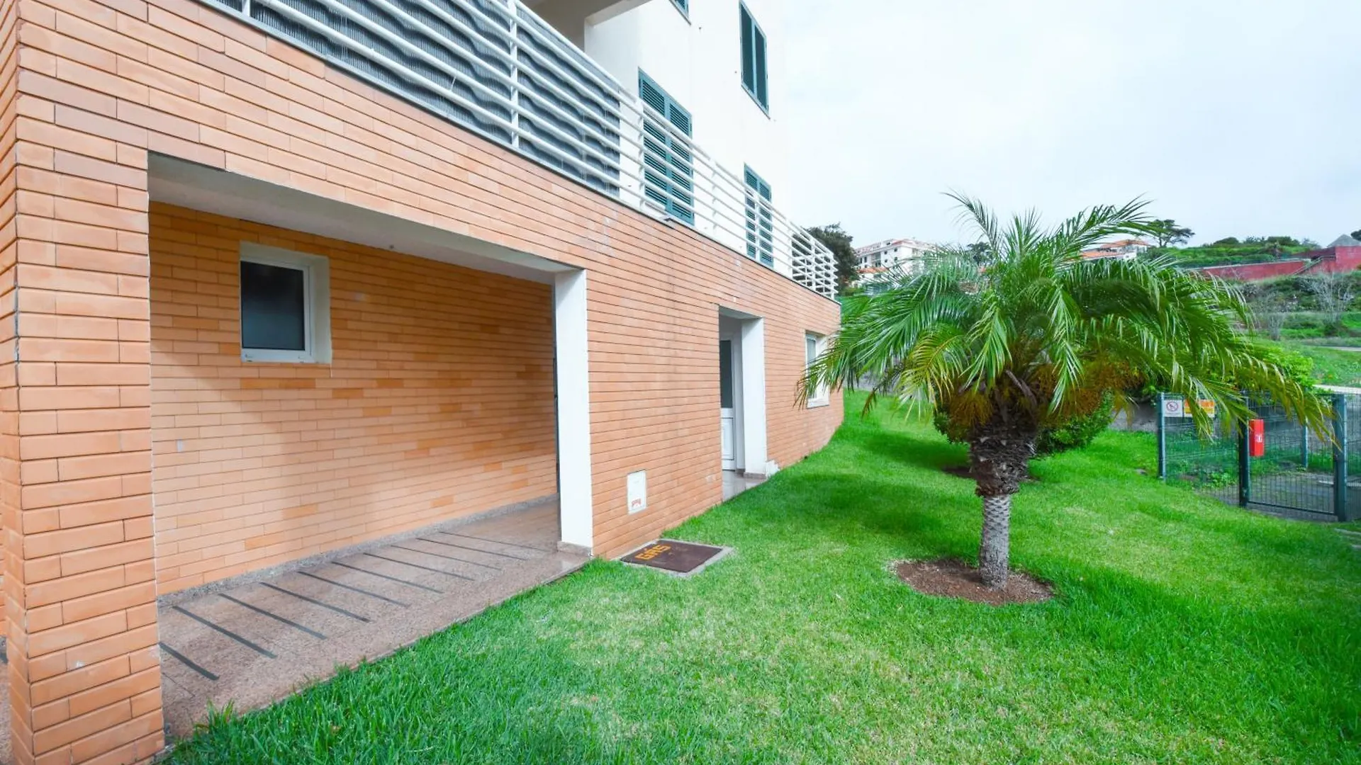 Tranquility Apartment Canico   Canico (Madeira)