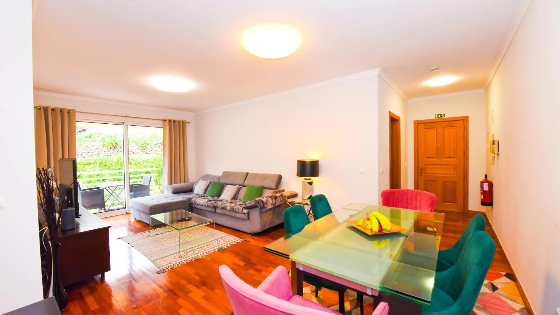 Tranquility Apartment Canico   Canico (Madeira)